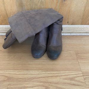 Brown boots